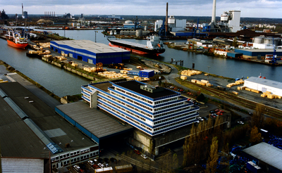 Aerial photo of Bremen industrial harbour with Leschaco Headquarters